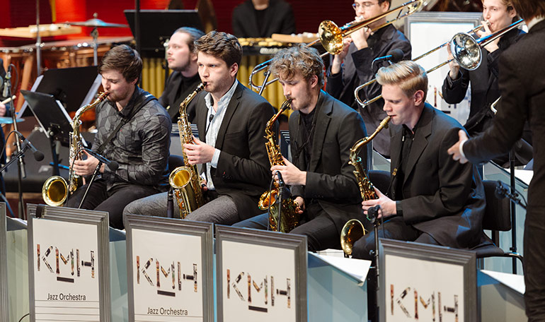 KMH Jazz Orchestra lead by Magnus Lindgren in the KMH Royal Hall. Photo: Mira Åkerman. 
